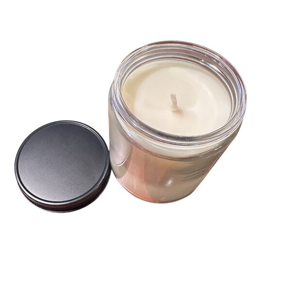 Bath and Body Works Gingham Scented Candle - Picture 3 of 3